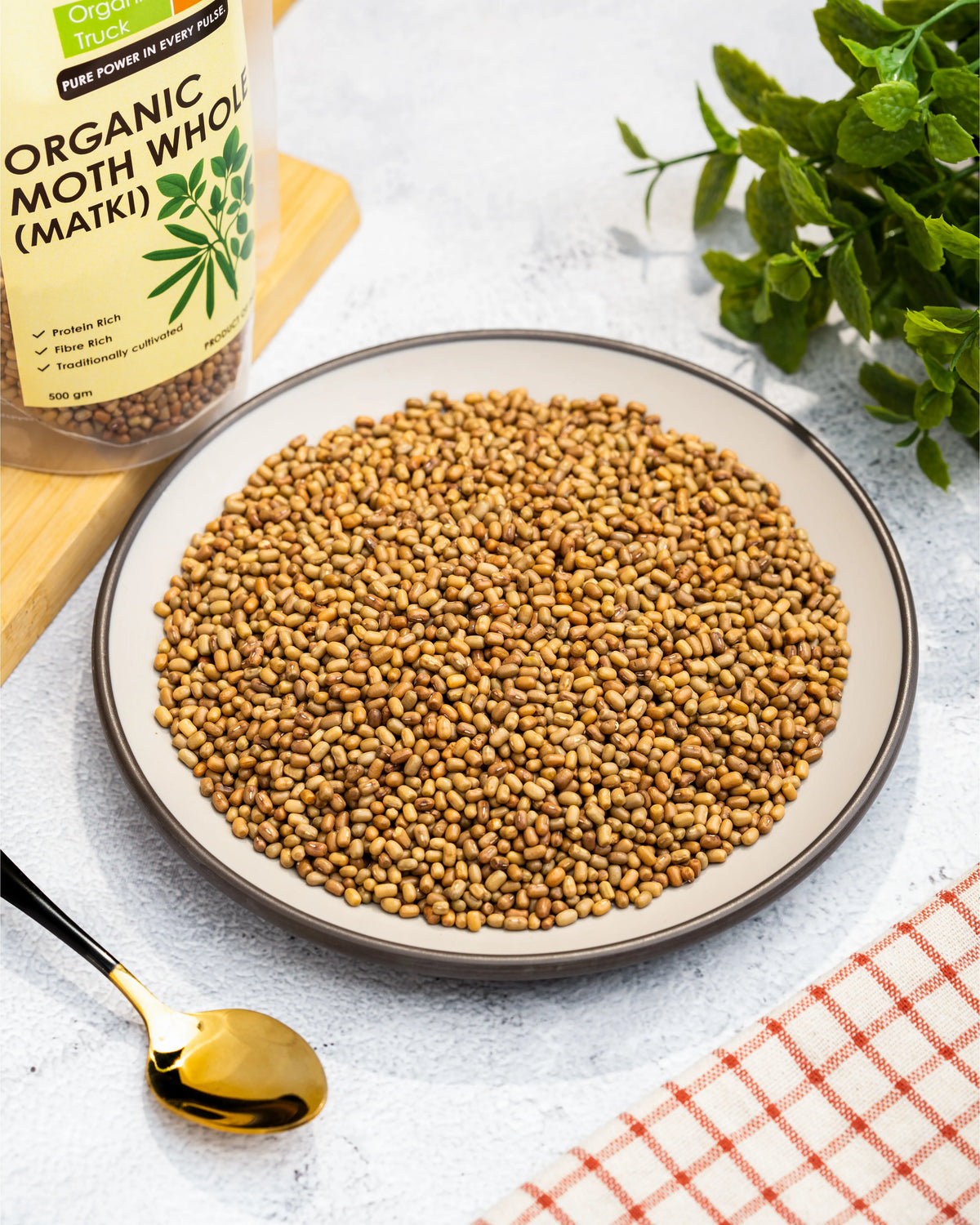 OT Moth Whole ( Moth/Matki ) 500 gms